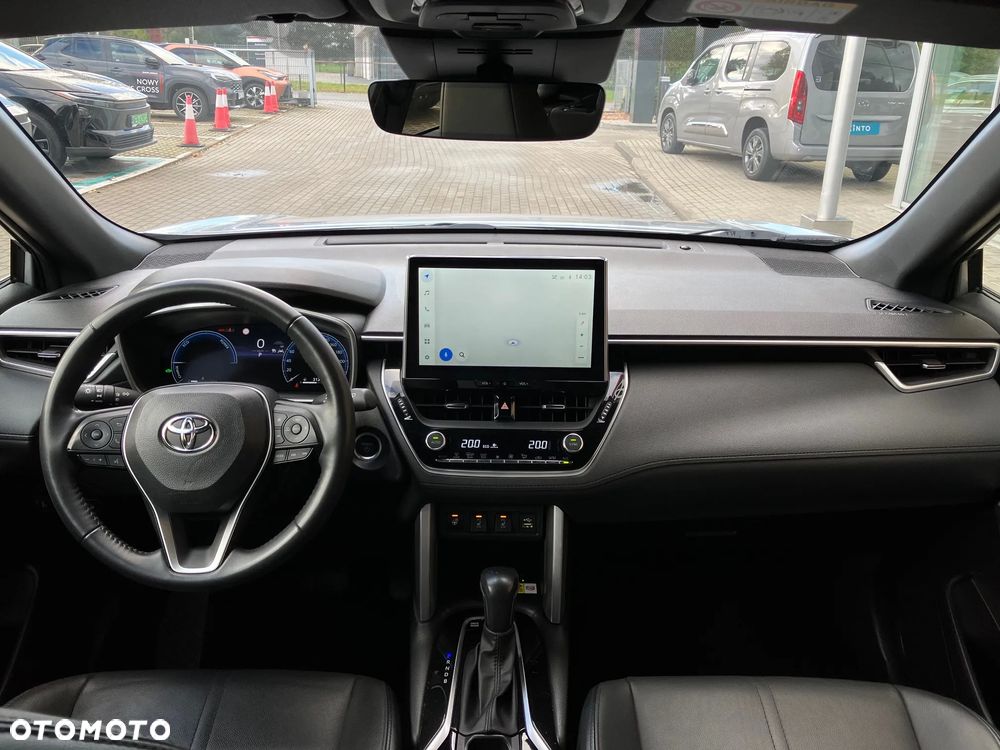 Toyota Corolla Cross 2.0 Hybrid Executive AWD - 22