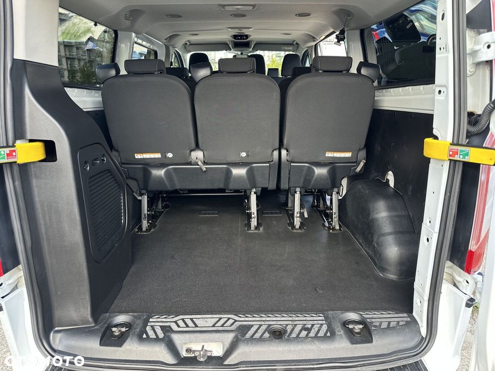 Ford Tourneo Custom 2.0 EcoBlue L2 Trend - 32