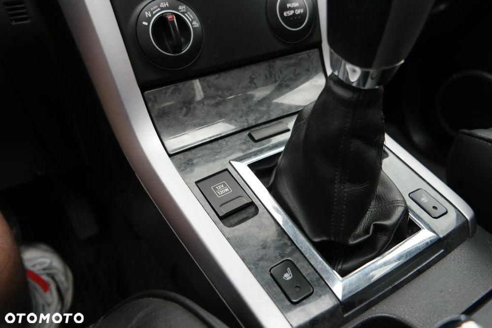 Suzuki Grand Vitara 2.4 De Luxe - 28