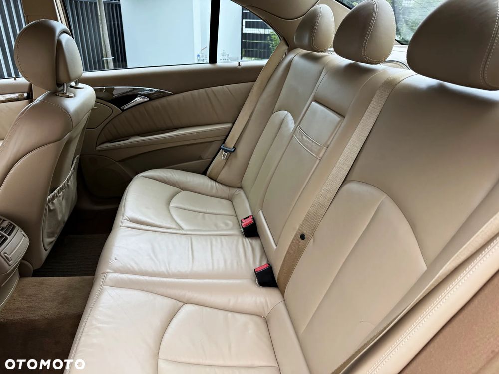 Mercedes-Benz Klasa E 220 CDI Automatik Avantgarde BusinessEDITION - 33
