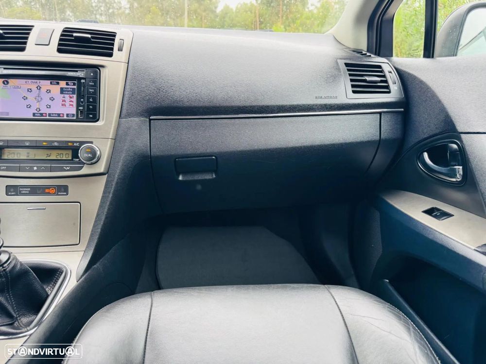 Toyota Avensis SW 2.0 D-4D Sp+EP+GPS - 34