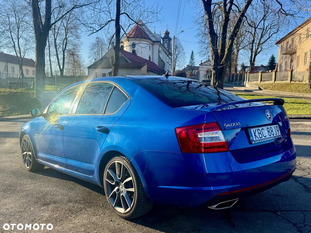 Skoda Octavia 2.0 TDI RS DSG - 3