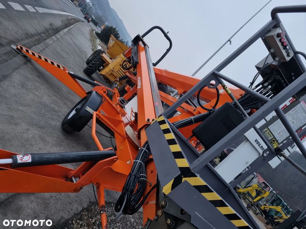 Nifty 170 HAC Zwyżka koszowa 17 metrów Podnośnik. jak Nowa z salonu 2016rok. PRĄD 230v. 4sekcje sterowania na dole Nowy model! Z komuny Norweskiej. Używana była 1 raz do roku. Serwisowana w DEKRA do końca  OKAZJA. Zwyżka Obrotowa. Poziomowanie kosza. Pełna Hydraulika. - 3