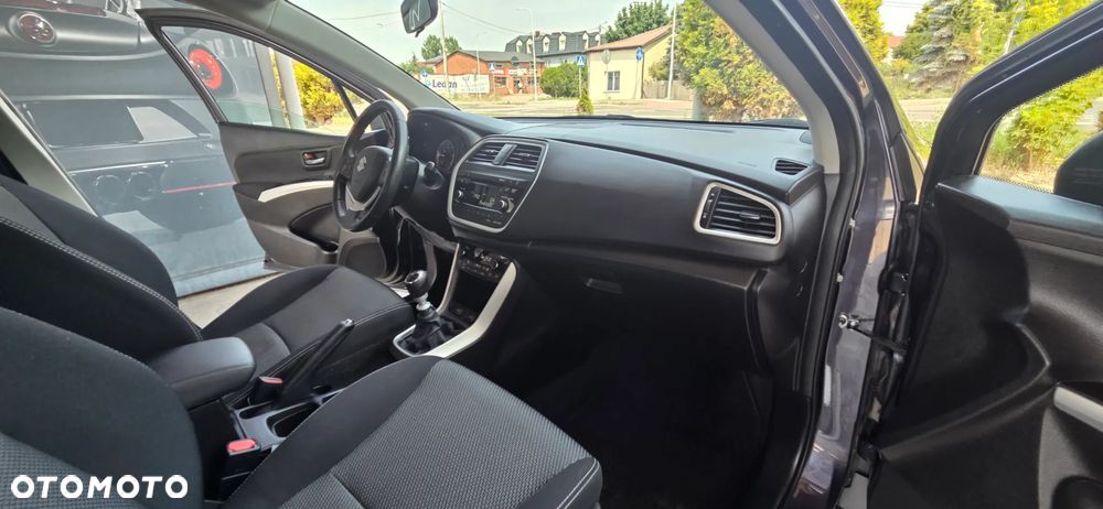 Suzuki SX4 S-Cross 1.6 DDiS 4x2 Comfort - 35