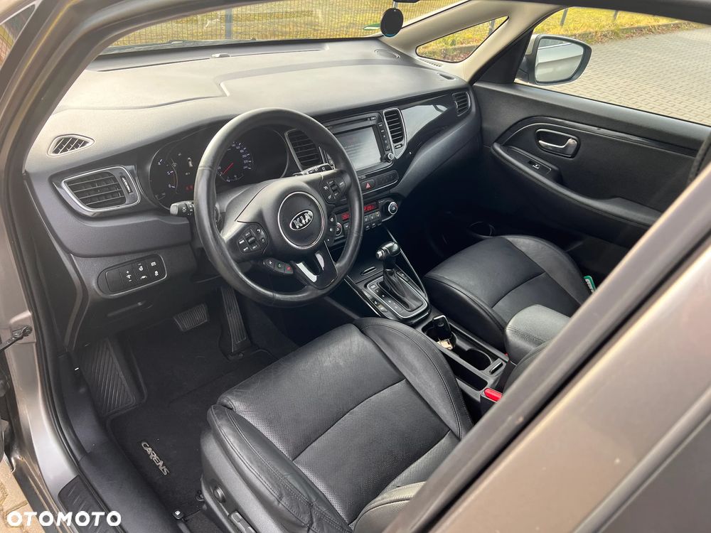Kia Carens 1.7 CRDi Spirit - 8