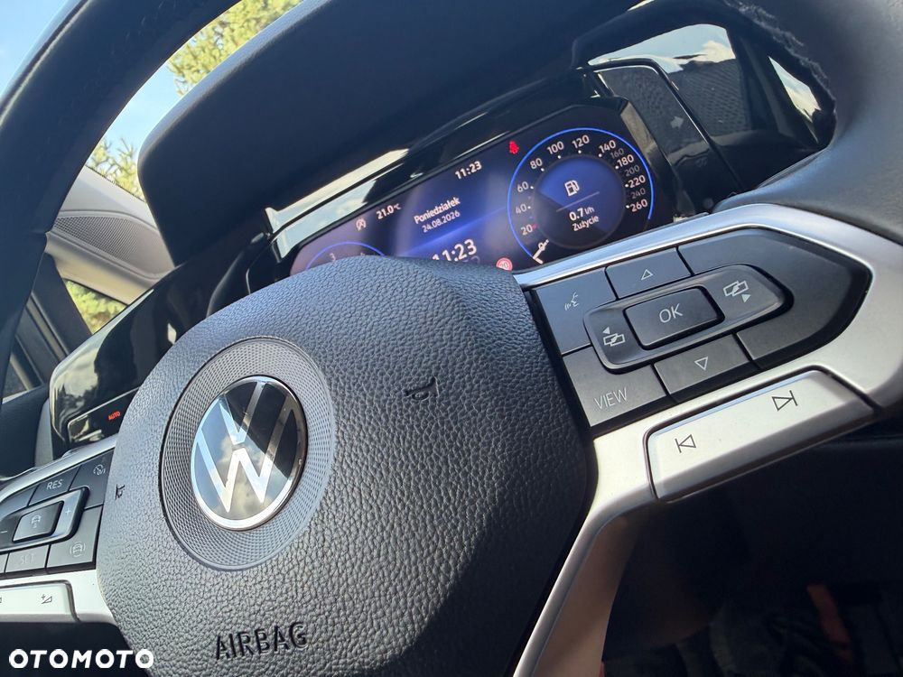 Volkswagen Golf - 31