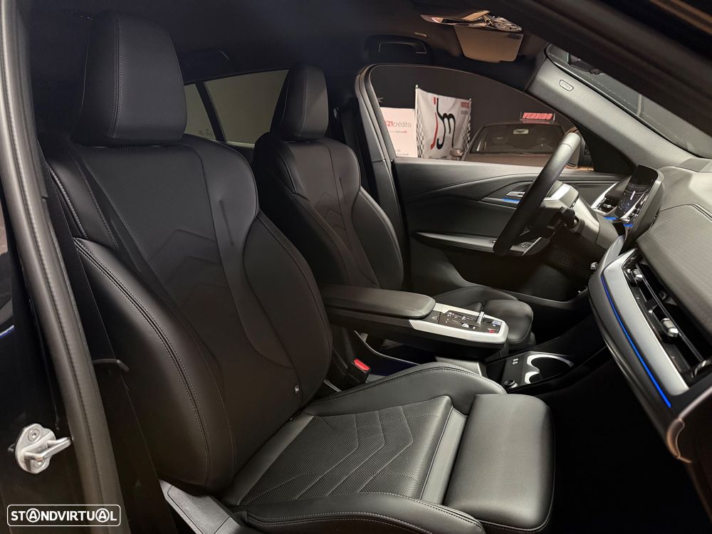 BMW iX2 eDrive20 Pack Desportivo M - 19