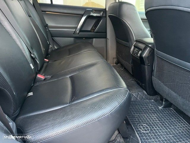 Toyota Land Cruiser 3.0 D-4D Premium CA - 29