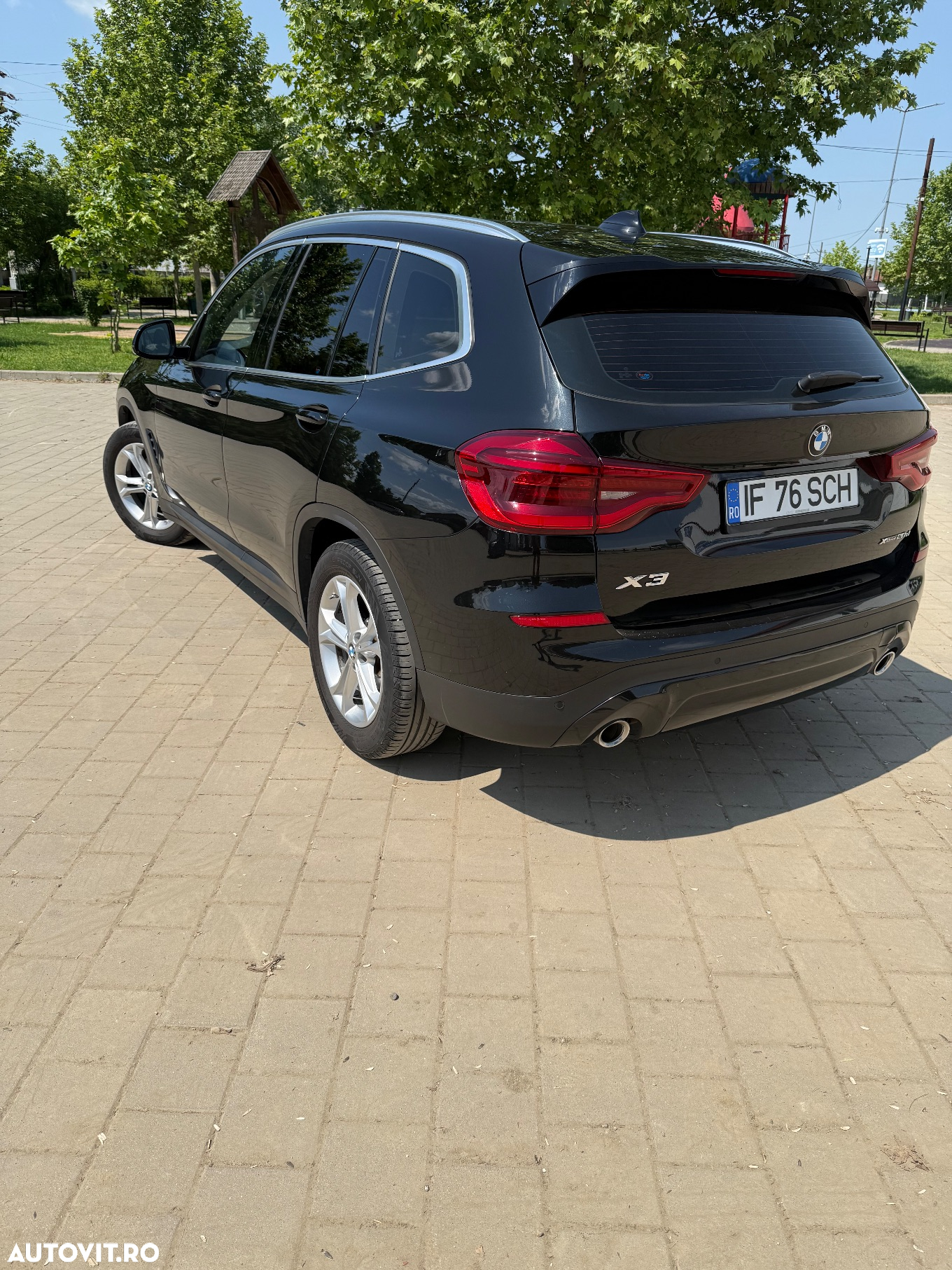 BMW X3 xDrive20d AT Luxury Line - 3