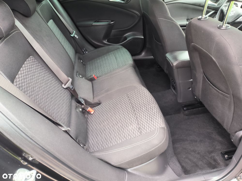 Opel Astra 1.4 Turbo Edition - 26