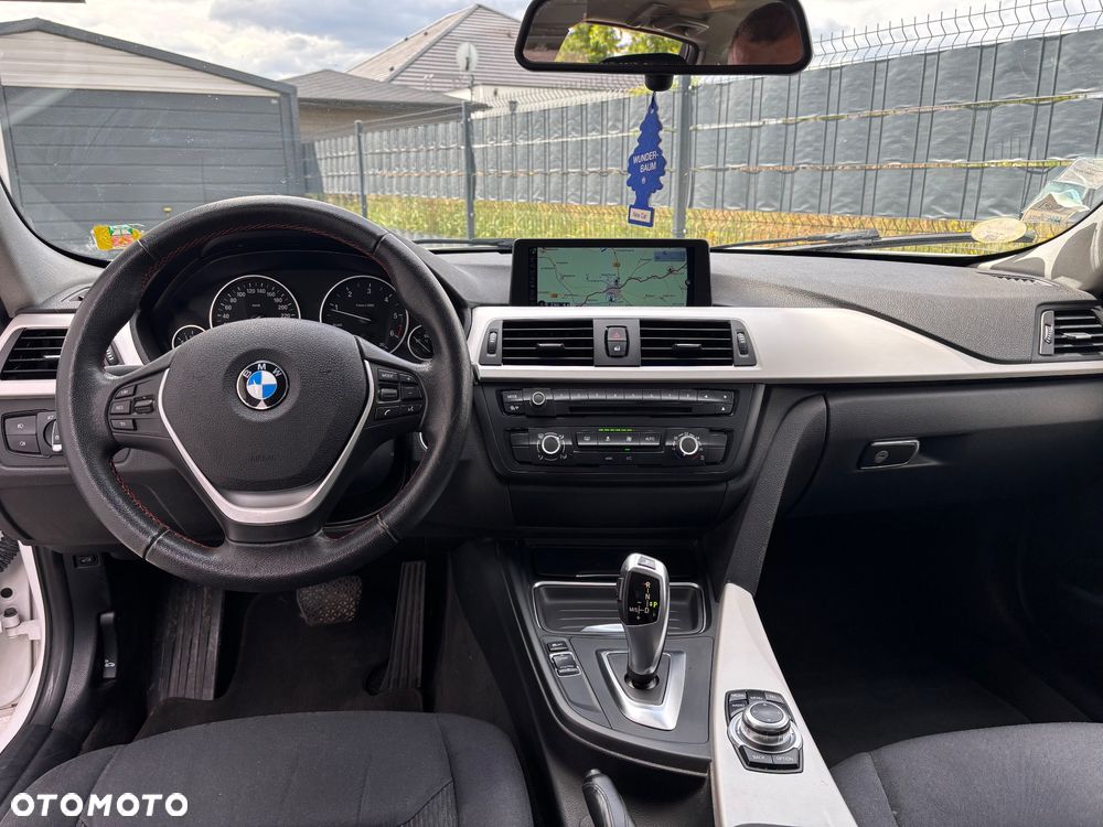 BMW Seria 3 316d - 17