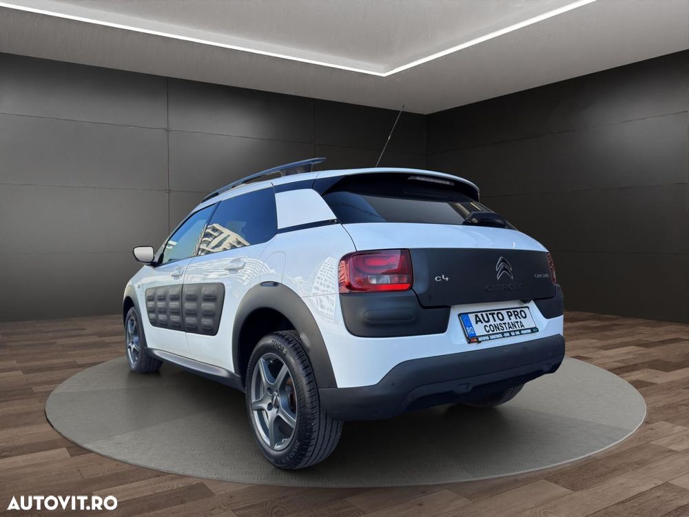 Citroën C4 Cactus 1.2 PureTech S&S EAT6 Shine - 3