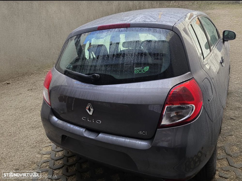 Renault Clio 1.5 dCi Dynamique S - 6
