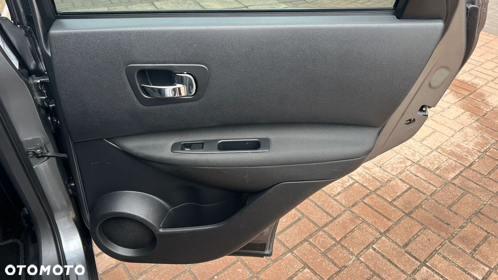 Nissan Qashqai 1.5 dCi DPF acenta - 29
