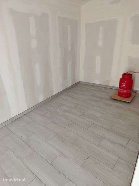 Arrendo casa enxara do bispo urgente - Grande imagem: 3/10