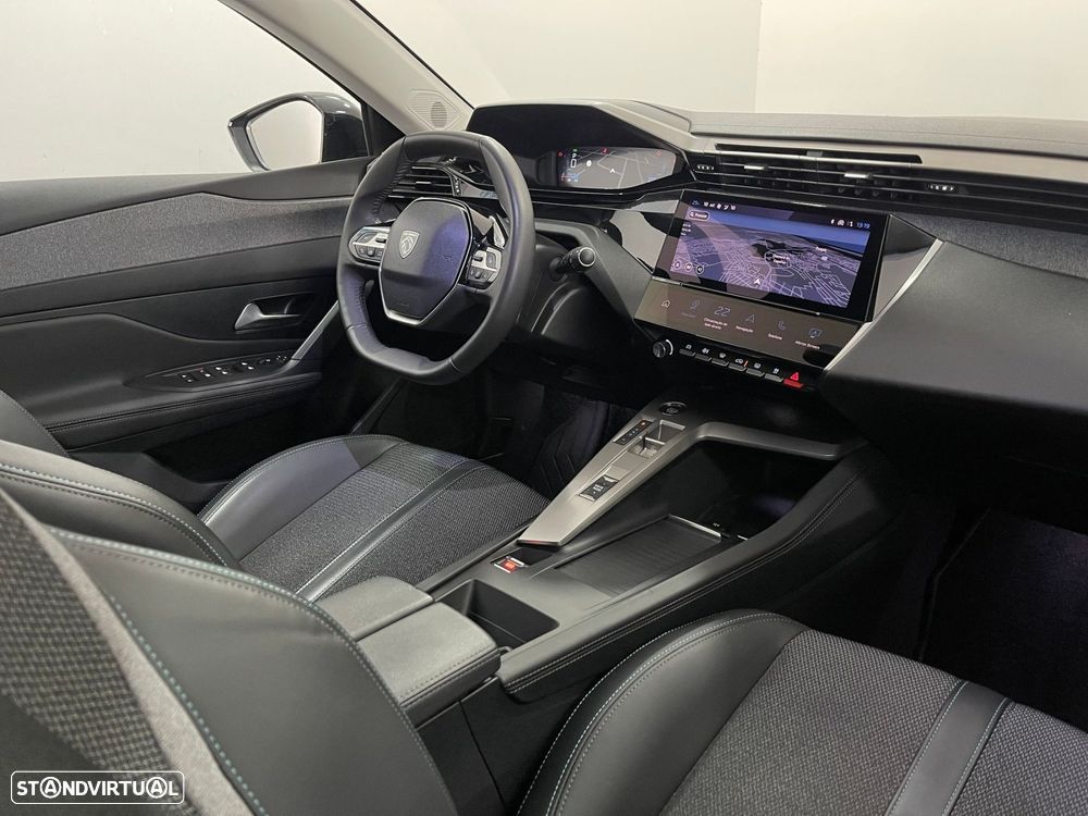 Peugeot 308 SW 1.2 PureTech Allure Pack EAT8 - 24