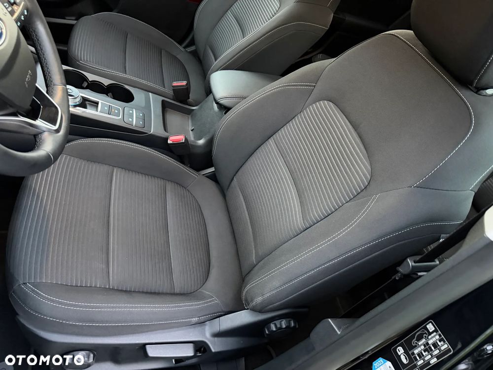 Ford Kuga 2.5 Duratec PHEV TITANIUM X - 27