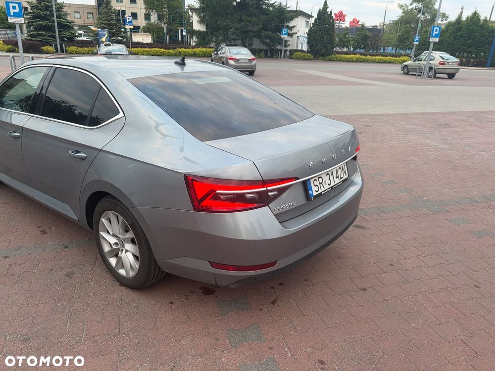 Skoda Superb 1.5 TSI Ambition - 11