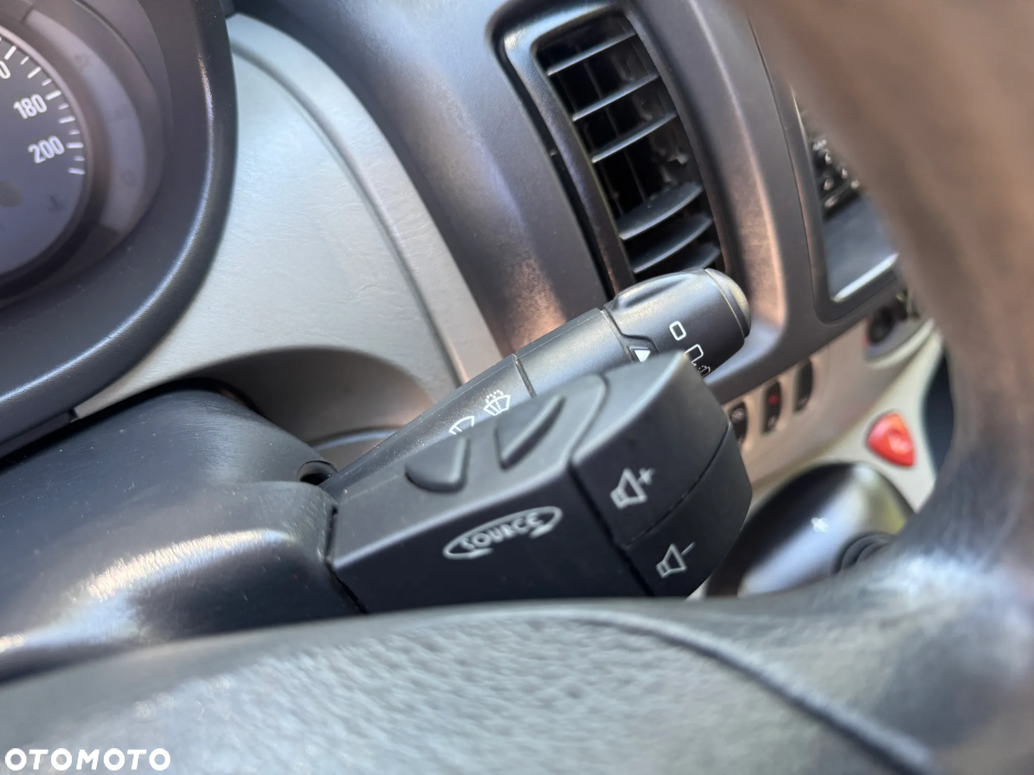 Opel Vivaro - 26