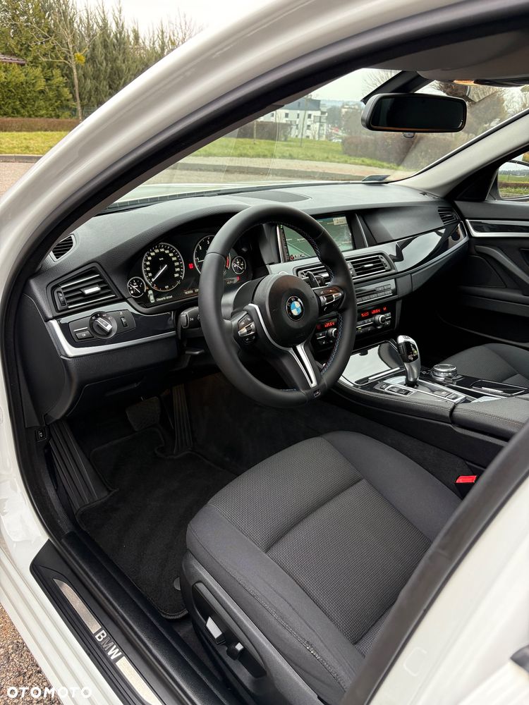BMW Seria 5 518d - 13