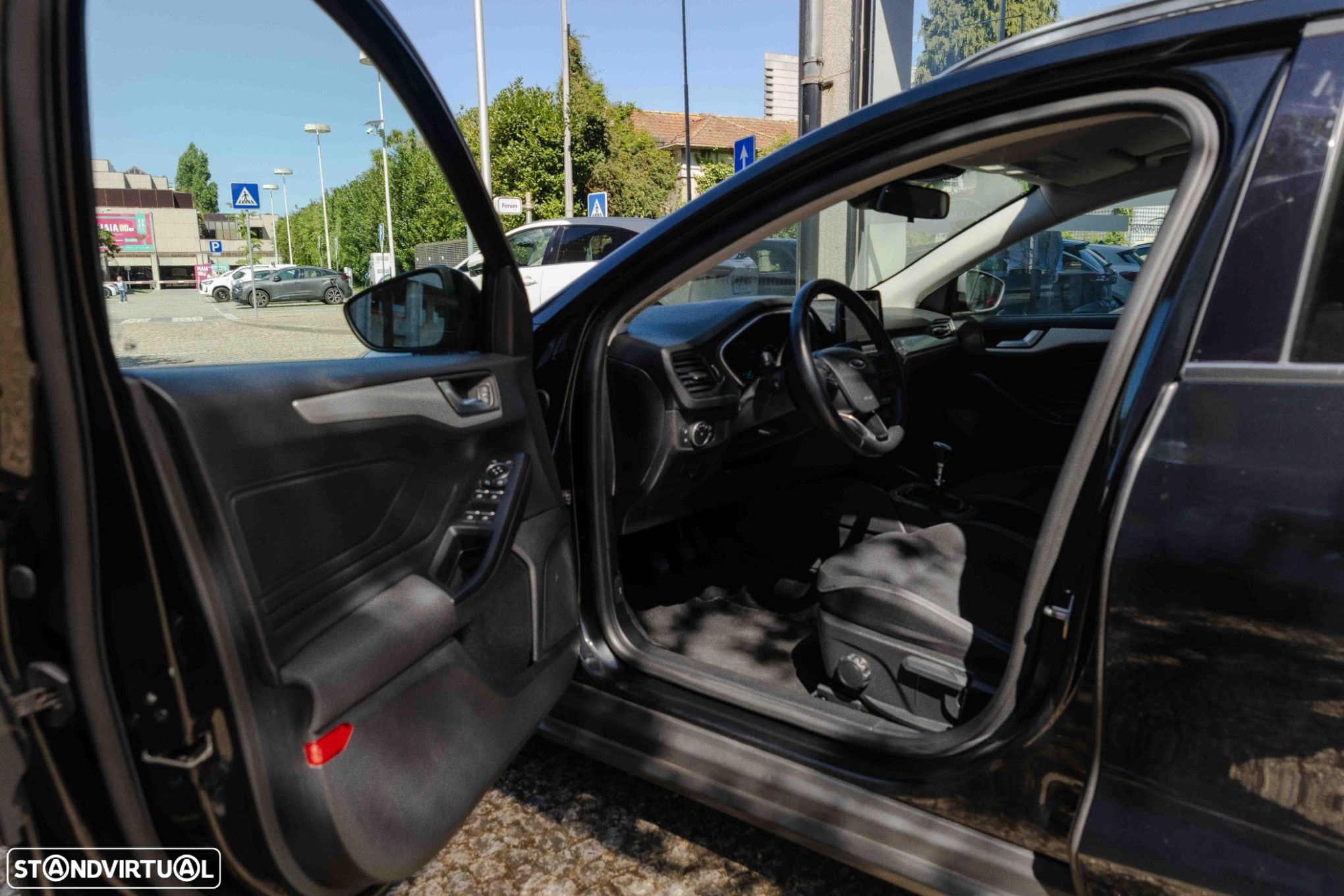 Ford Focus SW 1.5 TDCi EcoBlue Business - 9