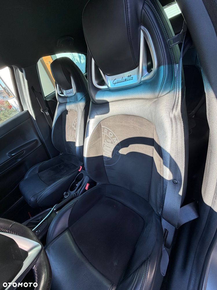 Alfa Romeo Giulietta 1750 TBi QV TCT - 9