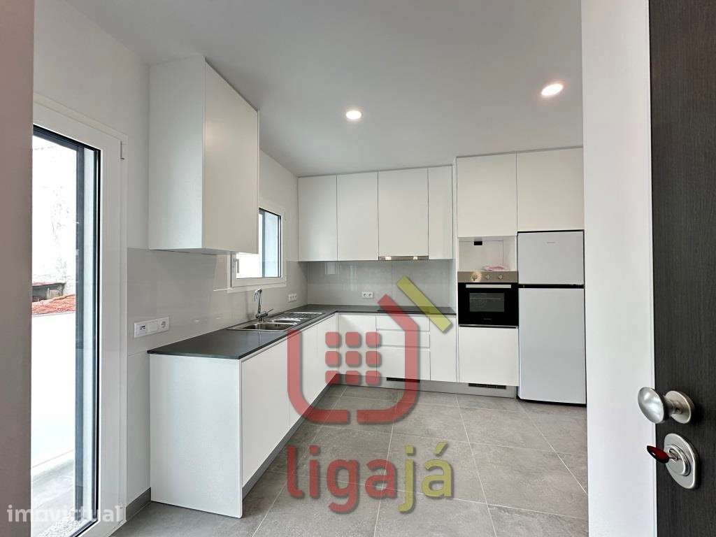 Apartamento T2 - Ourém! - Grande imagem: 2/16