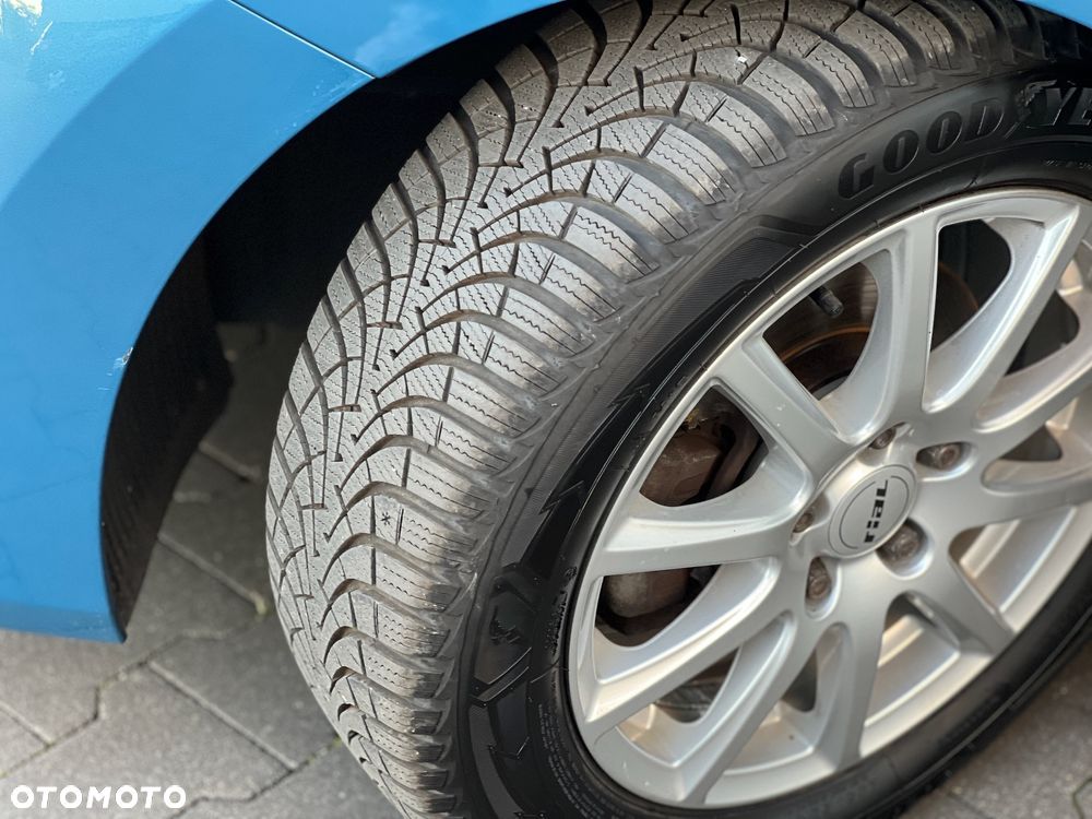 Hyundai i30 1.4 Fifa World Cup Edition - 16