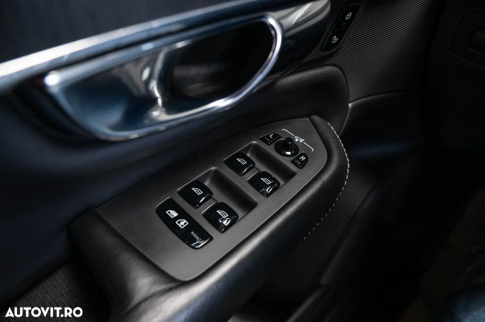 Volvo XC 90 T6 AWD Geartronic Inscription - 23