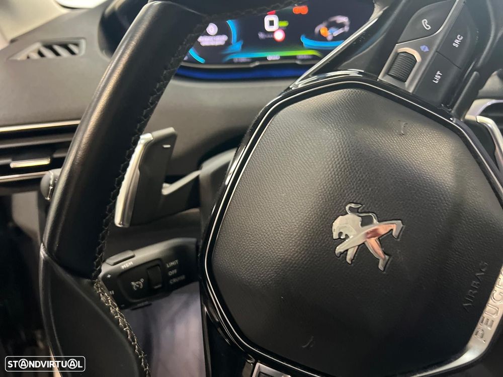 Peugeot 3008 1.6 Hybrid Allure Pack e-EAT8 - 23