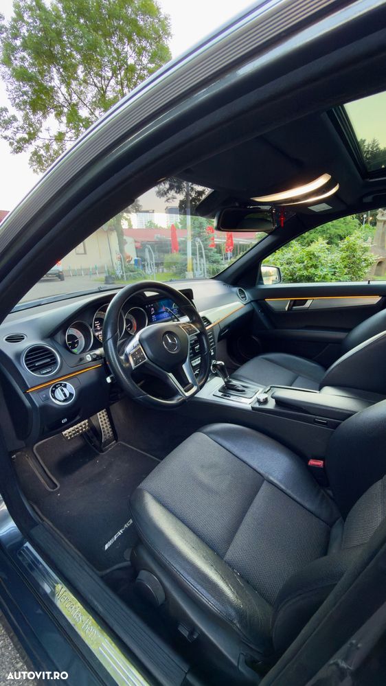 Mercedes-Benz C 250 CGI BlueEFFICIENCY - 11