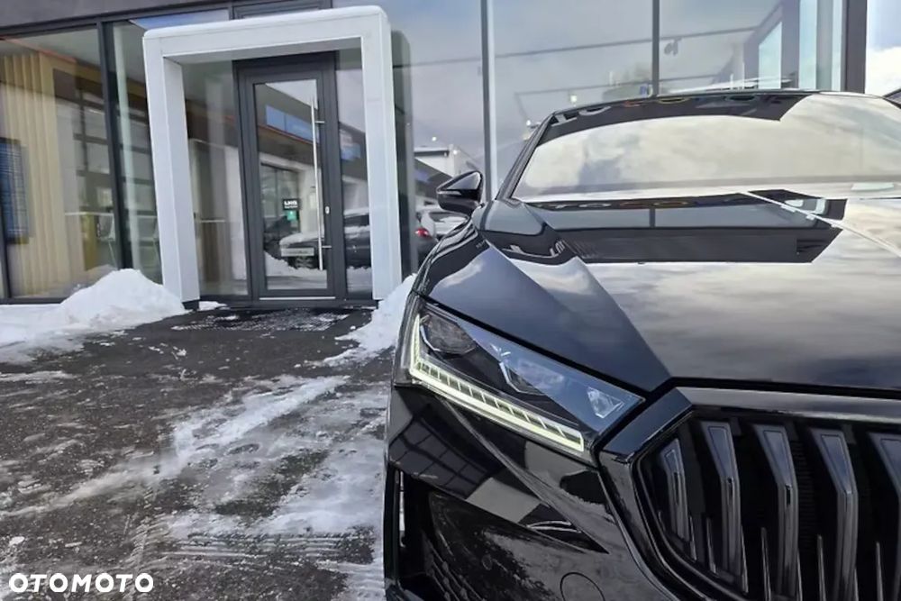 Skoda Superb 2.0 TDI SCR Sportline DSG - 4