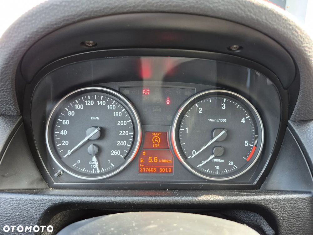 BMW X1 sDrive18d - 10