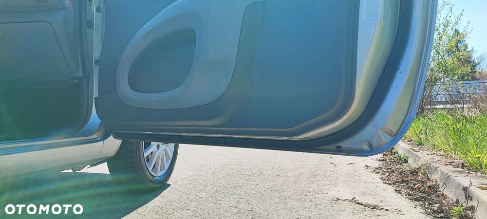 Nissan Micra 1.2 edition 25 Jahre - 23