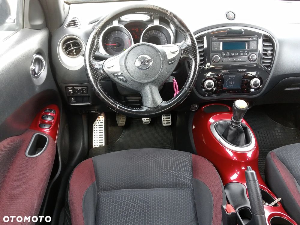 Nissan Juke 1.6 DIG-T Tekna EU6 - 8