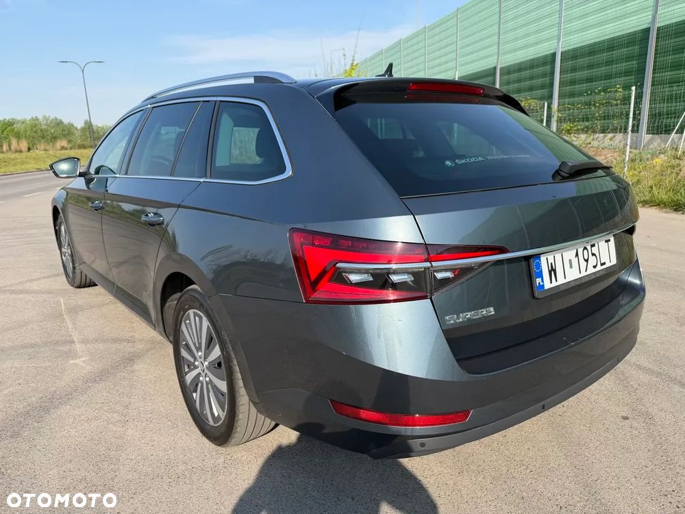 Skoda Superb 2.0 TDI SCR Style DSG - 8