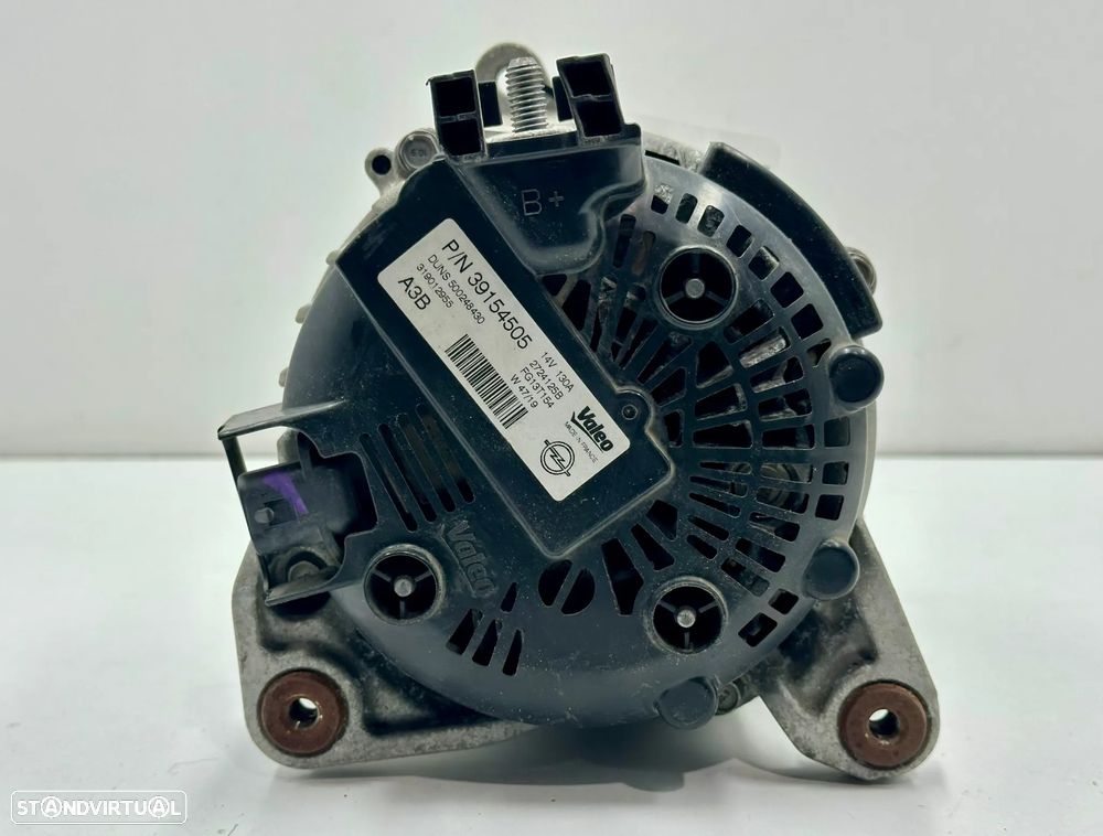 Alternador - Opel Astra K (2019) - 2