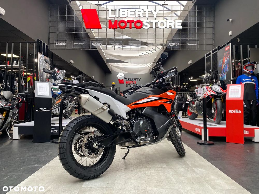 KTM Adventure - 6