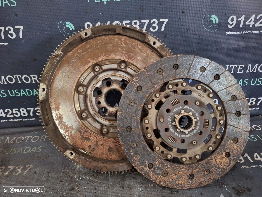 Bimassa usado VW GOLF VI 6 2.0 TDI CR 110CV CBD PASSAT EOS VOLANTE MOTOR EMBRAIAGEM - 2