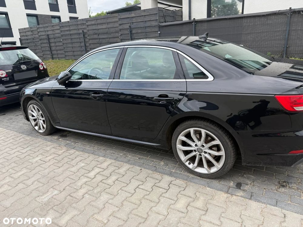Audi A4 Limousine - 4