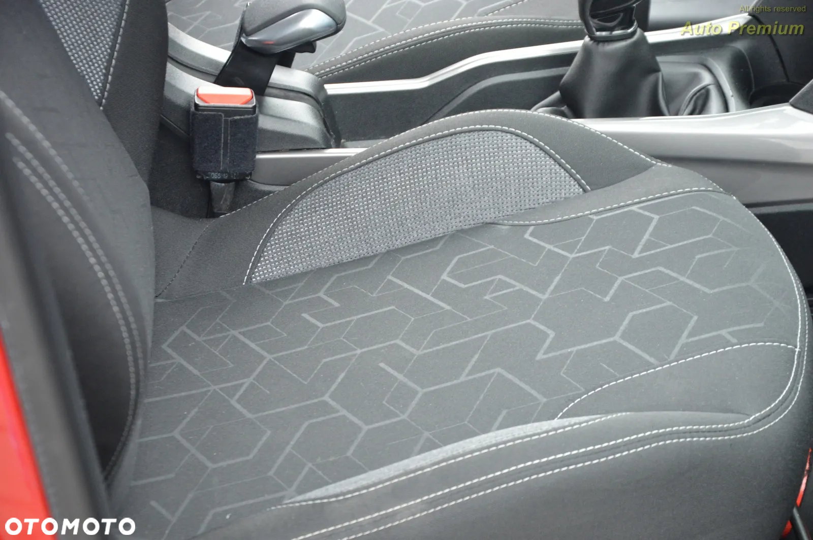 Peugeot 2008 PureTech 82 Allure - 25