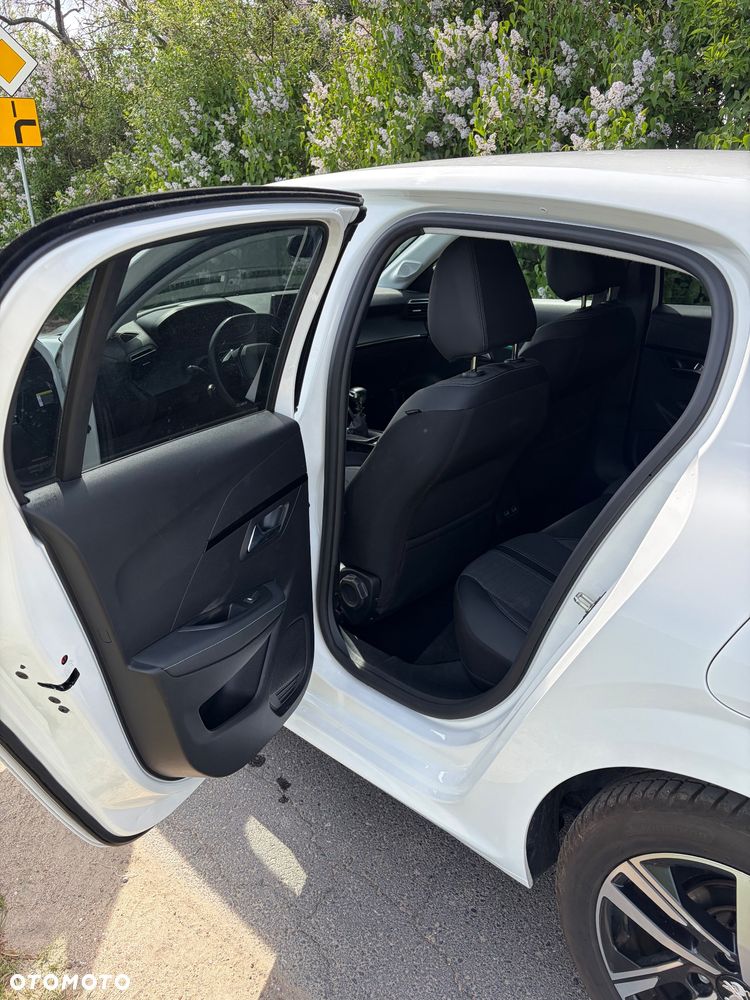 Peugeot 208 1.5 BlueHDi Signature S&S - 11