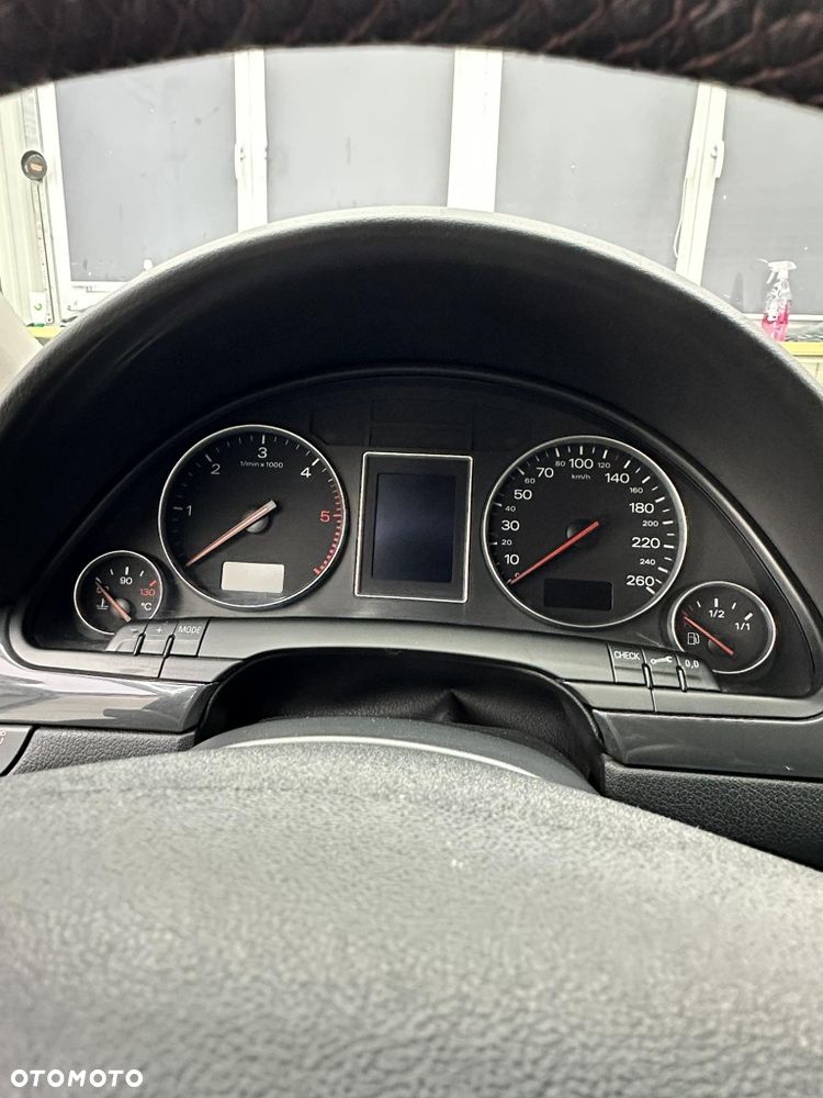 Audi A4 Avant - 7