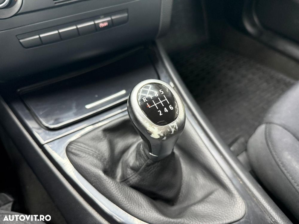 BMW Seria 1 118d - 10