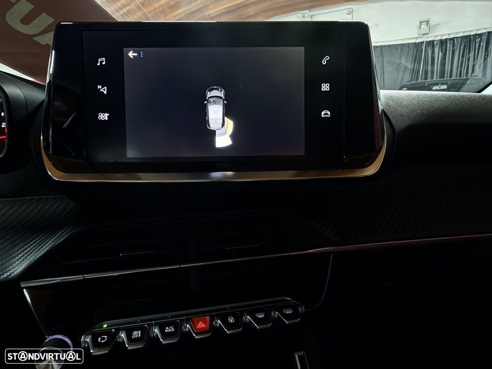 Peugeot 208 PureTech 100 EAT8 Active - 12