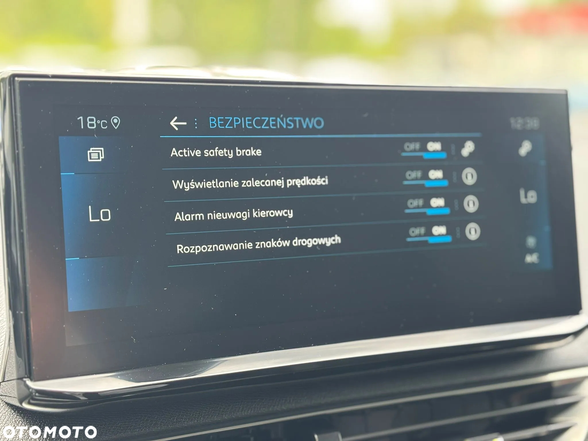 Peugeot 3008 1.5 BlueHDi Active S&S EAT8 - 33