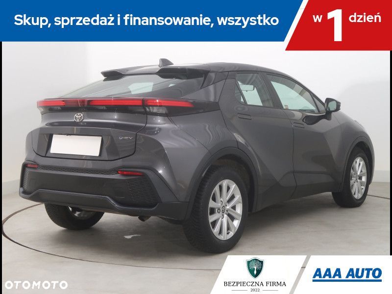 Toyota C-HR - 7