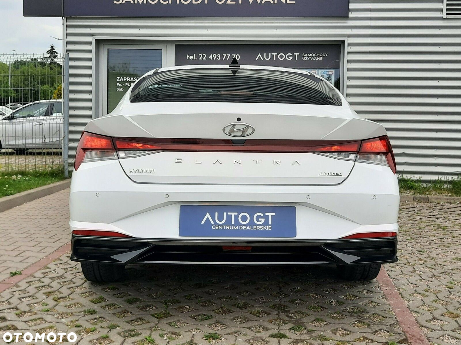 Hyundai Elantra 1.6 Smart CVT - 24