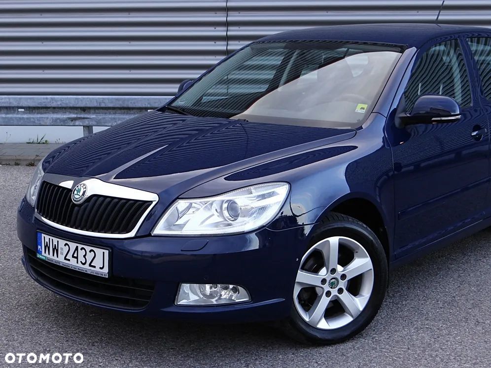 Skoda Octavia 1.6 TDI Family DSG - 10