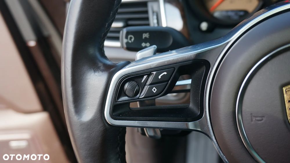 Porsche Macan - 22